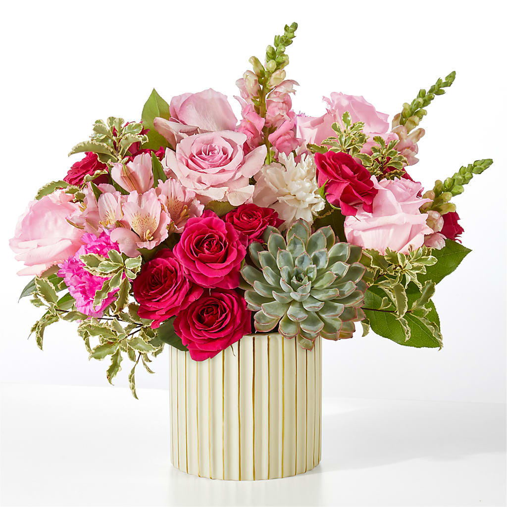 Magenta Musings Bouquet – MOREE'S FLORIST & MORE, Columbia MS