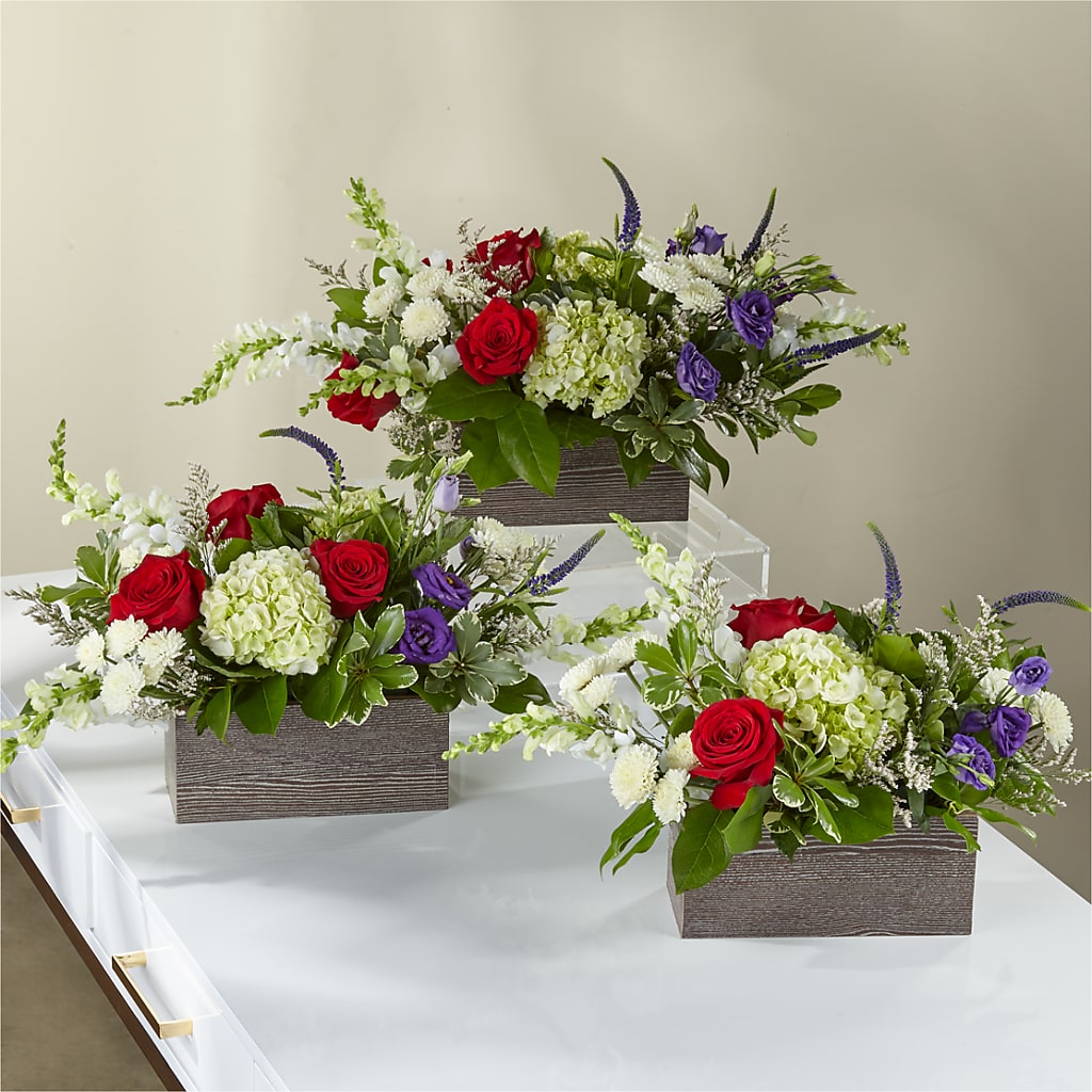 Sweet Magnolia Bouquet – MOREE'S FLORIST & MORE, Columbia MS