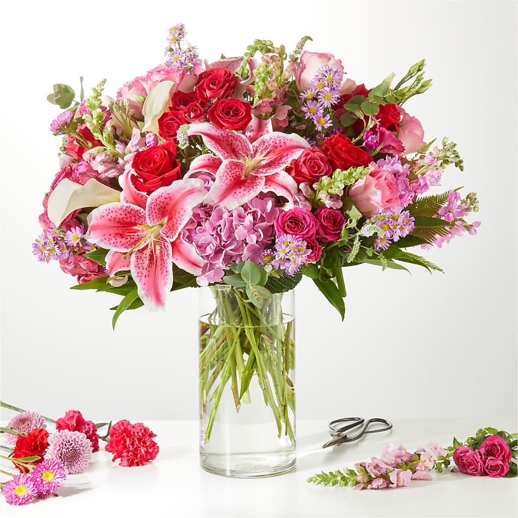 Swooning Over You - A Luxury Florist Original – MOREE'S FLORIST & MORE, Columbia MS