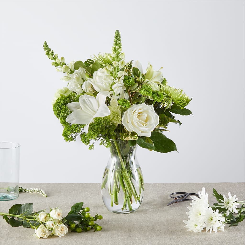Irish Garden - A Florist Original – MOREE'S FLORIST & MORE, Columbia MS