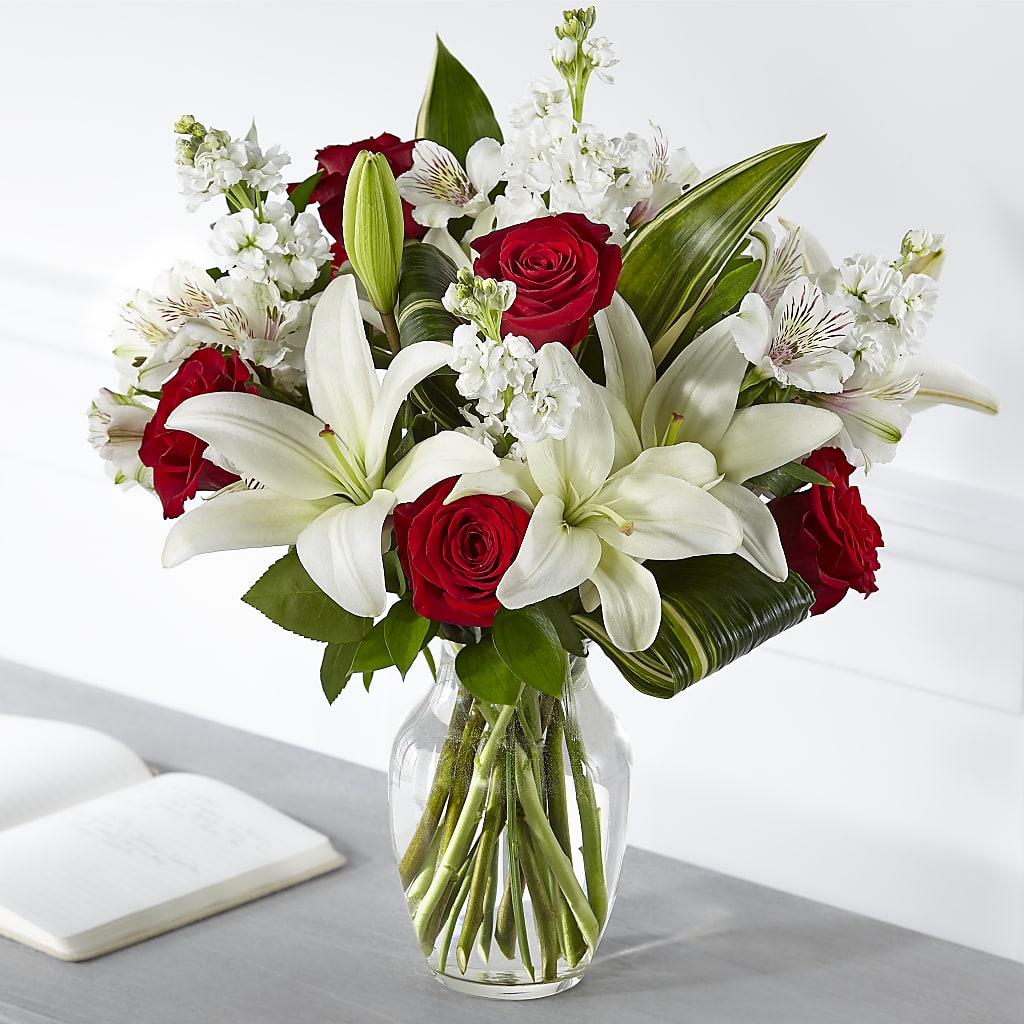 Loving Respect Bouquet – MOREE'S FLORIST & MORE, Columbia MS