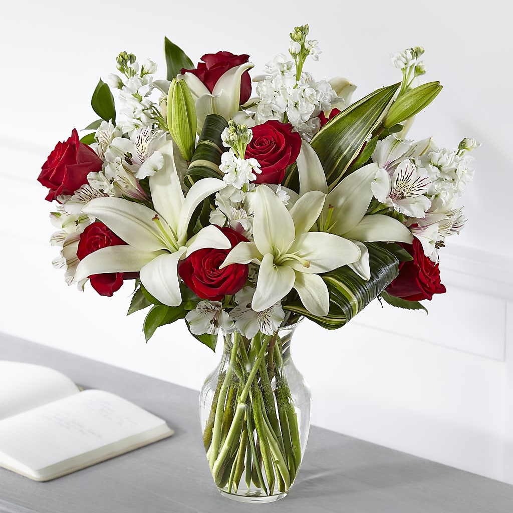 Loving Respect Bouquet – MOREE'S FLORIST & MORE, Columbia MS
