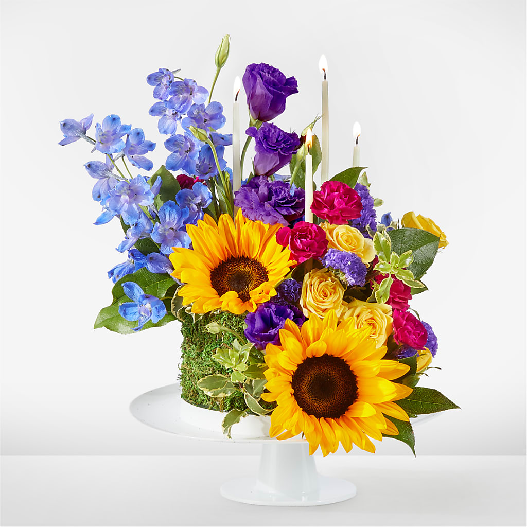 Star of the Day Floral Cake – MOREE'S FLORIST & MORE, Columbia MS