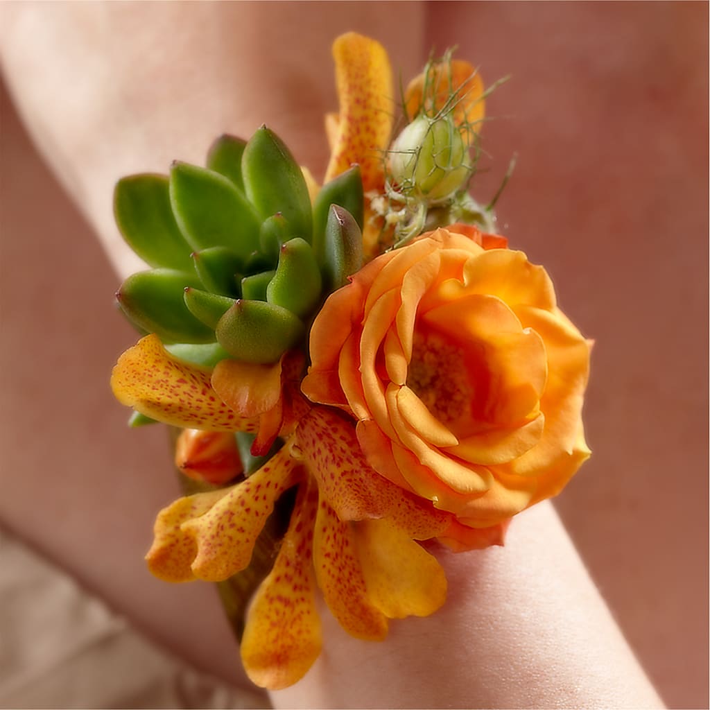 Irresistible Love Wrist Corsage – MOREE'S FLORIST & MORE, Columbia MS