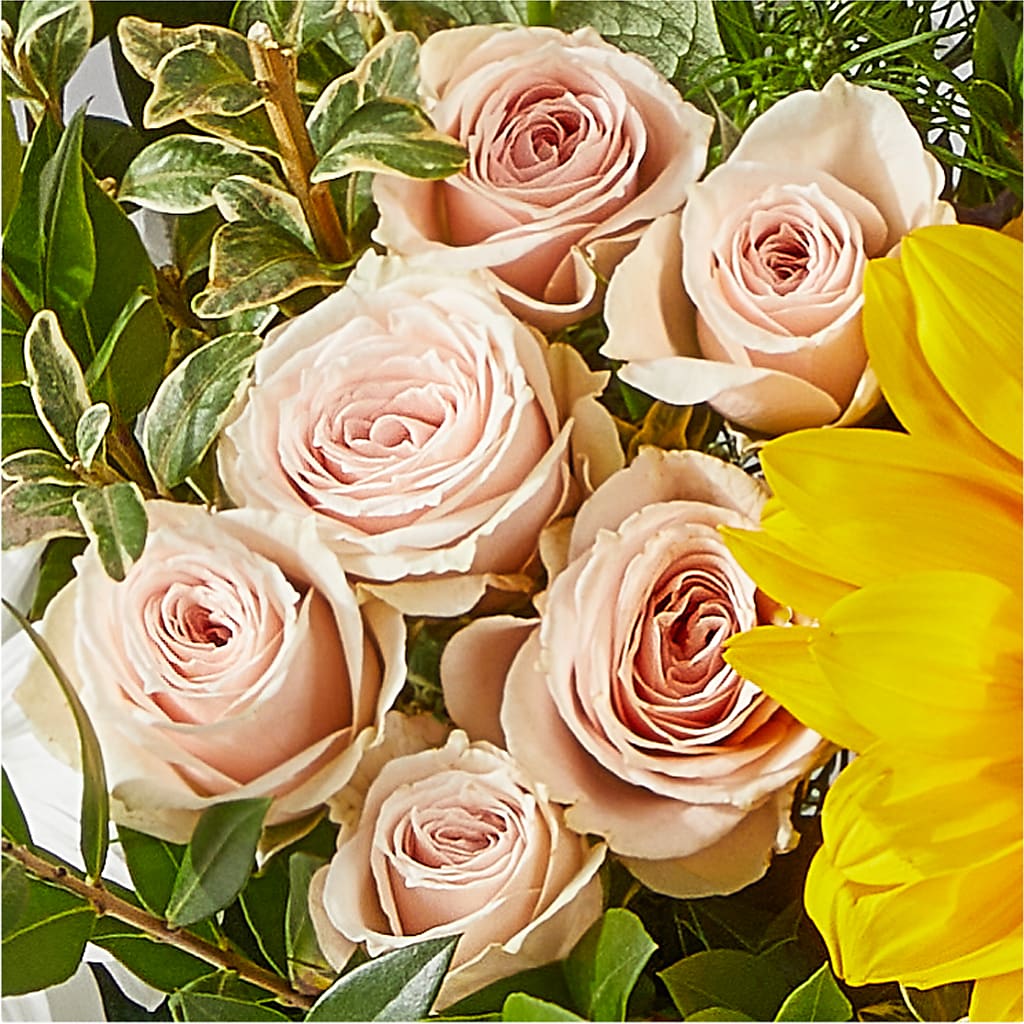 The Good Life Bouquet – MOREE'S FLORIST & MORE, Columbia MS