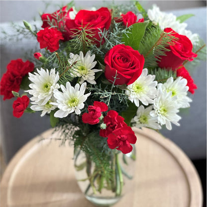 Seasonal Magic Bouquet – MOREE'S FLORIST & MORE, Columbia MS
