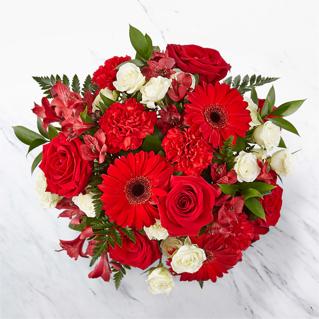 Hearts Embrace Bouquet – MOREE'S FLORIST & MORE, Columbia MS