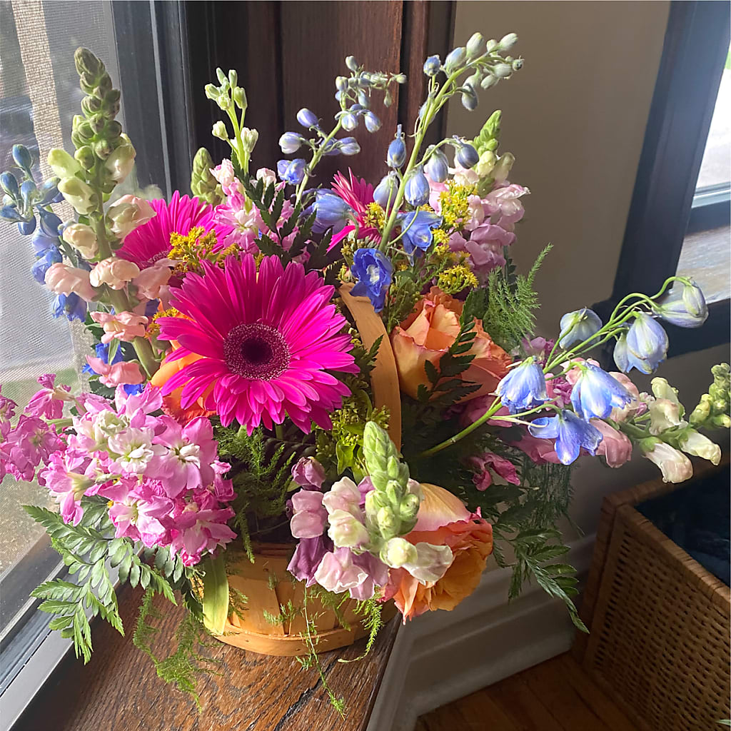 Garden of Life Basket – MOREE'S FLORIST & MORE, Columbia MS