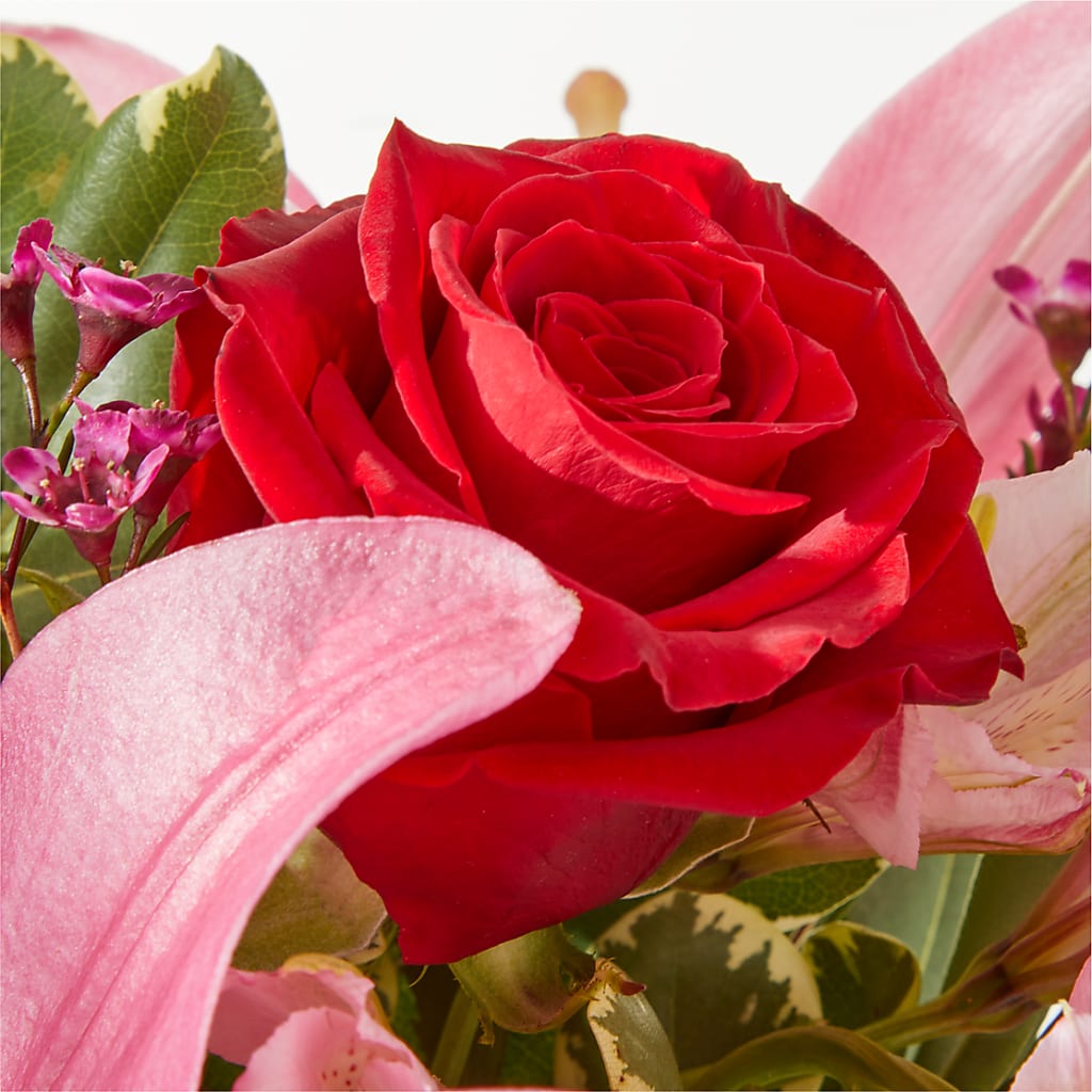 Lucky in Love Bouquet – MOREE'S FLORIST & MORE, Columbia MS