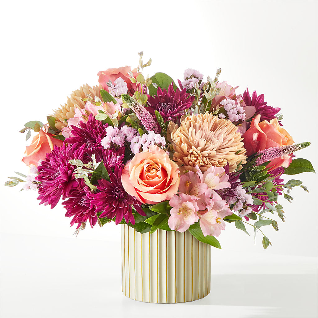 Berry Cobbler Bouquet with Ivory Vase – MOREE'S FLORIST & MORE, Columbia MS