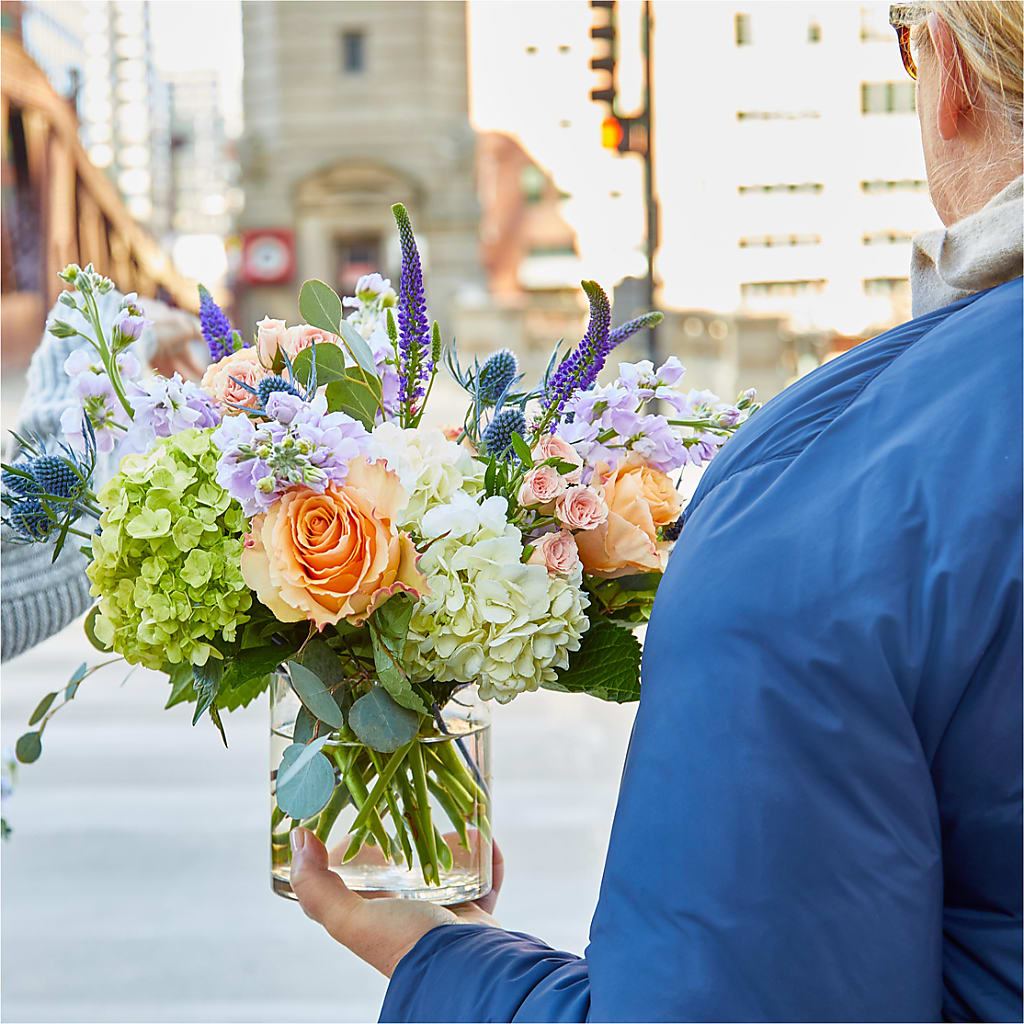 Porch Swing Bouquet – MOREE'S FLORIST & MORE, Columbia MS