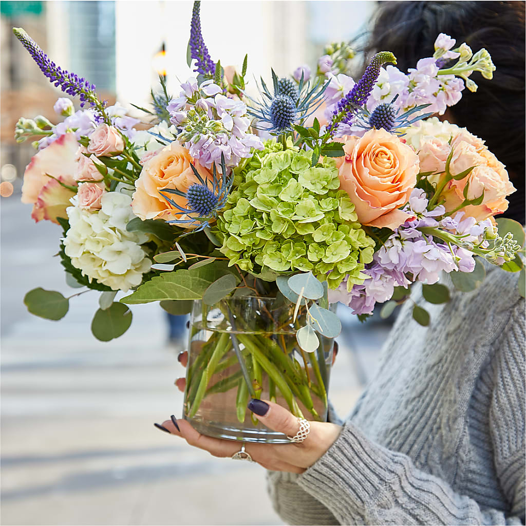 Porch Swing Bouquet – MOREE'S FLORIST & MORE, Columbia MS