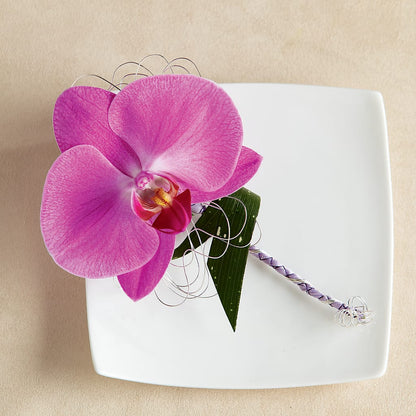 Glorious Boutonniere – MOREE'S FLORIST & MORE, Columbia MS
