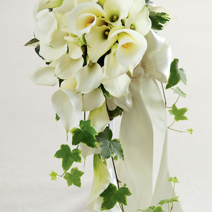 White Chapel Bouquet – MOREE'S FLORIST & MORE, Columbia MS