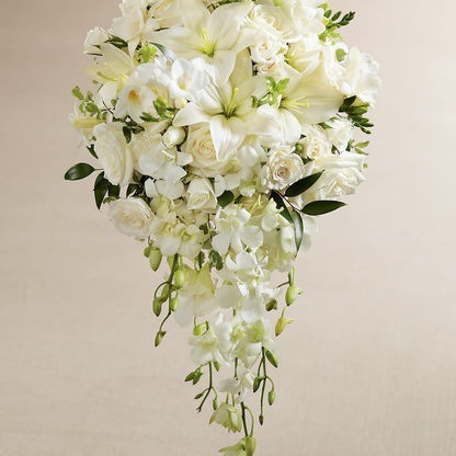 White Wonders Bouquet – MOREE'S FLORIST & MORE, Columbia MS